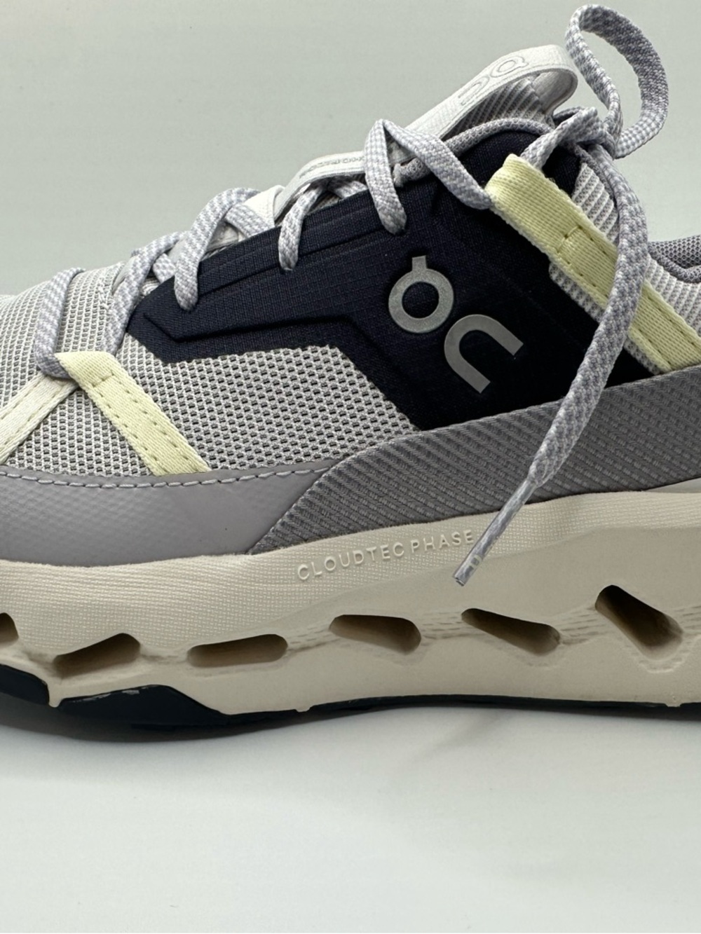 On Running Cloudnova Lightweight Sneakers in Light Gray & Lavender - Picture 12 of 15